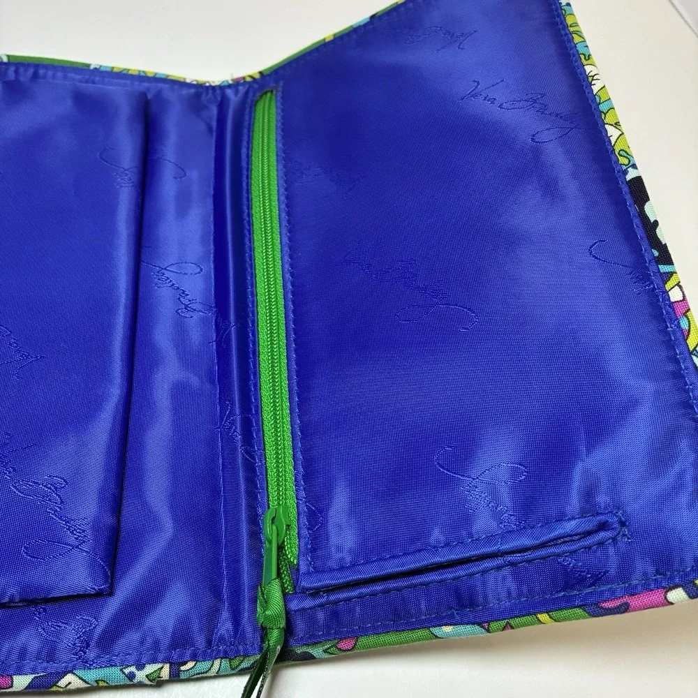 Vera Bradley All Wrapped Up Jewelry Roll Travel Case Emerald Paisley Green